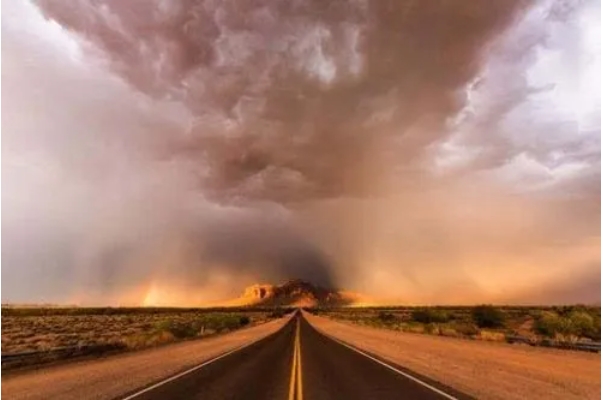 极端天气.png 极端天气.png