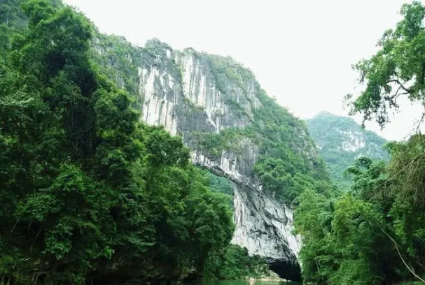 广西乐业-凤山世界地质公园.png 广西乐业-凤山世界地质公园.png